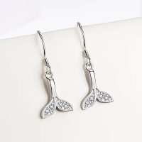 DAINTY SPARKLY WHALE TAIL EARRINGS