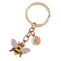 BEE AND DAISY KEYRING