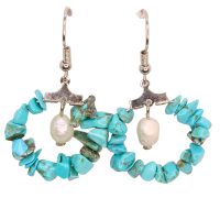 TURQUOISE CHIP HOOP EARRINGS W/ PEARL