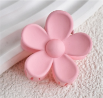 SMALL PASTEL PINK DAISY HAIR CLIP
