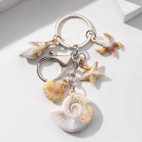 RESIN NATURALS SHELL BUNCH KEYRING