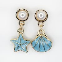 E2165 MISMATCHED BLUE GOLD STARFISH/SHELL PEARL EARRINGS