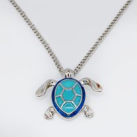 P8253 BLUE TURTLE RHODIUMCHAIN PENDANT
