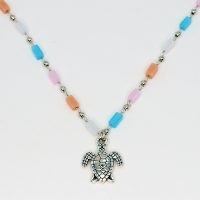 P8265 PASTEL TUBE BEADS TURTLE PENDANT