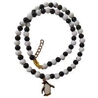 P8324 BLACK AND WHITE BEAD PENGUIN CHOKER