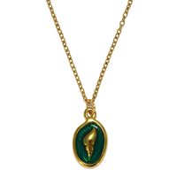 P8424 GREEN ENAMEL GOLD SHELL OVAL PENDANT